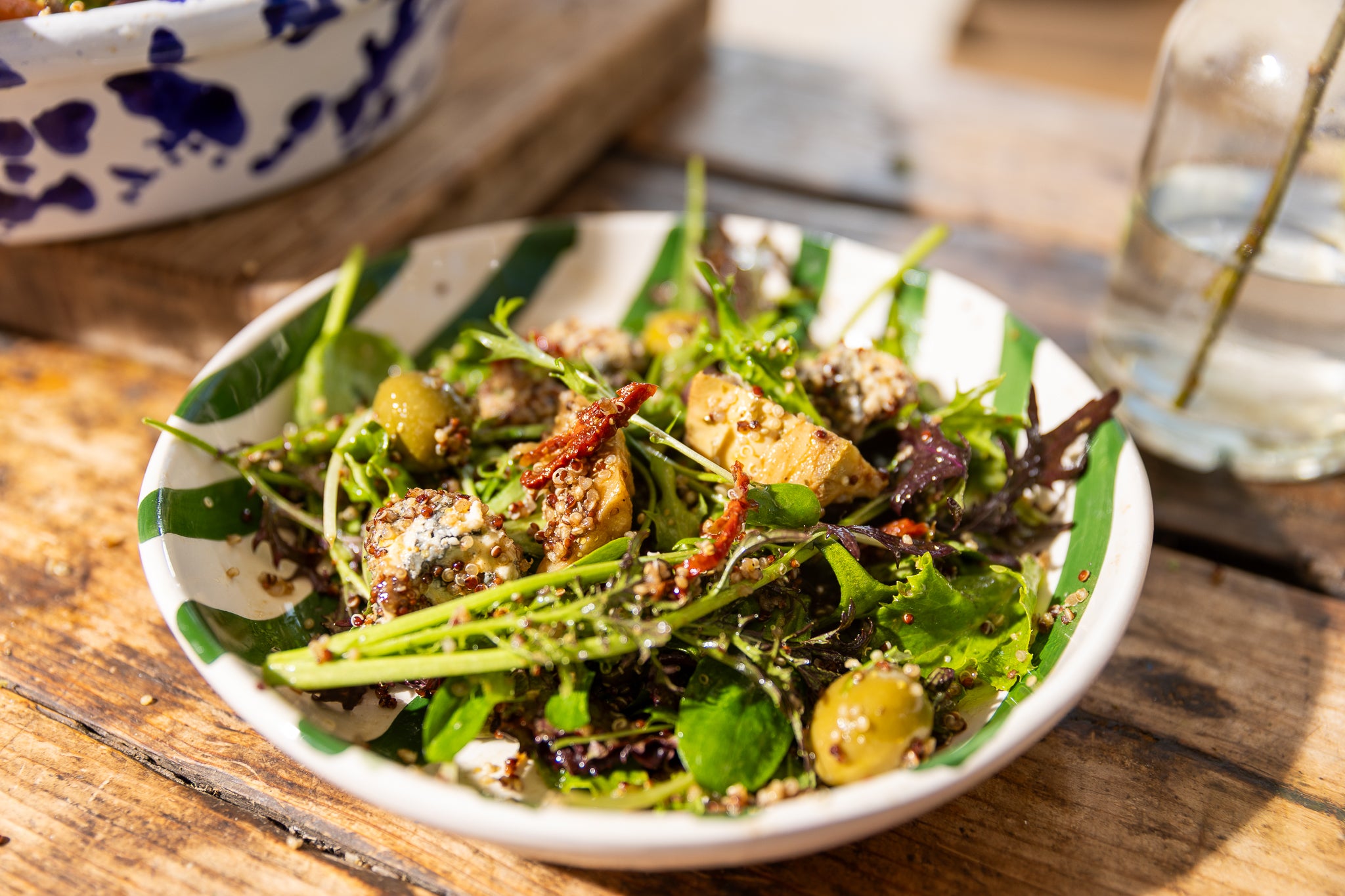 Mediterrane salade met quinoa - gemakkelijk recept Mediterrane salade met quinoa - gemakkelijk recept