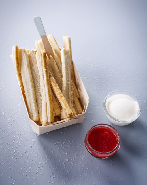 frietjes-met-ketchup-en-mayonaise-door-sofie-dumont_510x640_bijgeknipt