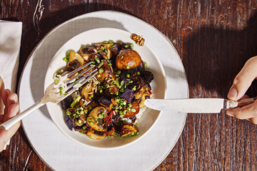 aubergine, champignon chili wok sidney lauwers sofie dumont chef cover